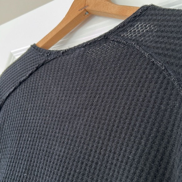 DONATING SOON! Free People Black "Laguna" Oversize Thermal w Thumbholes - Picture 13 of 15